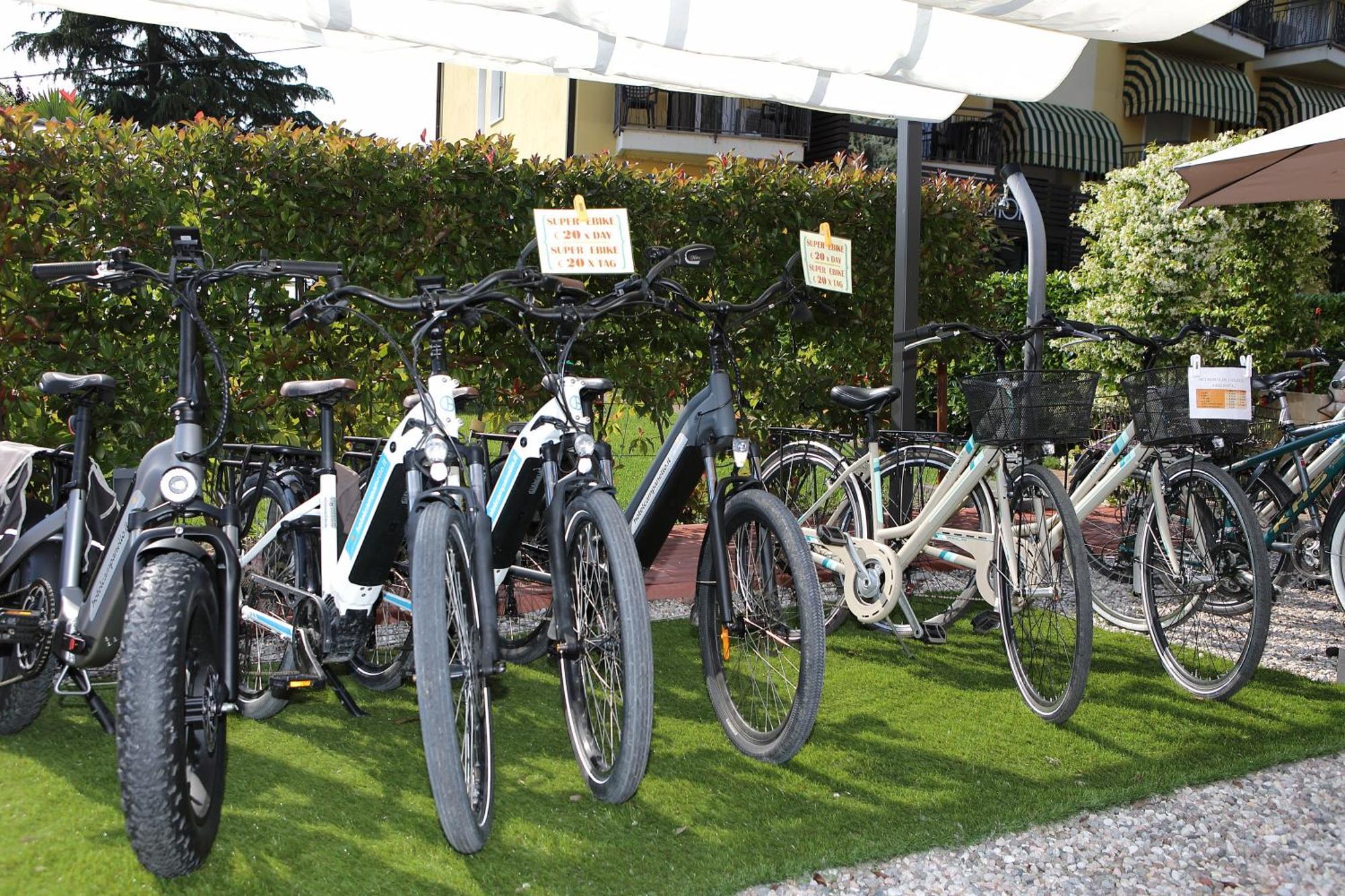 Hotel Campanello Castelnuovo del Garda Esterno foto