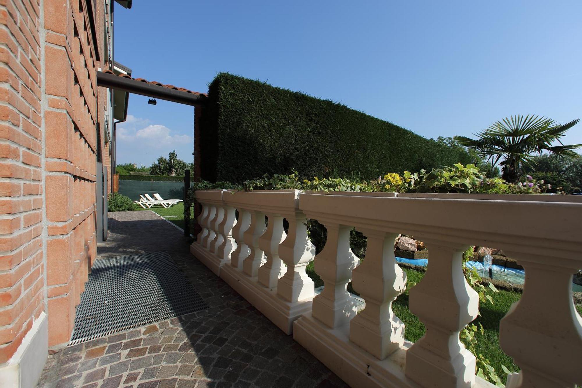 Hotel Campanello Castelnuovo del Garda Esterno foto