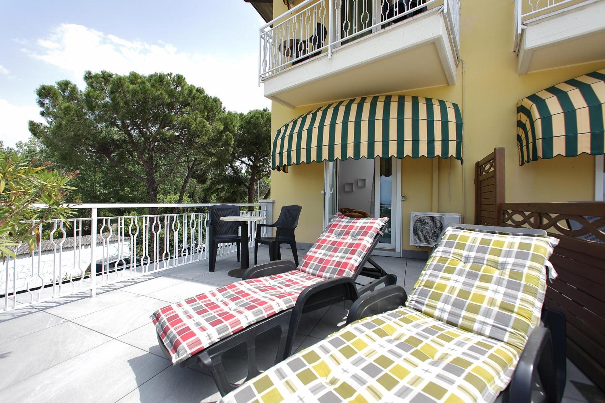Hotel Campanello Castelnuovo del Garda Esterno foto