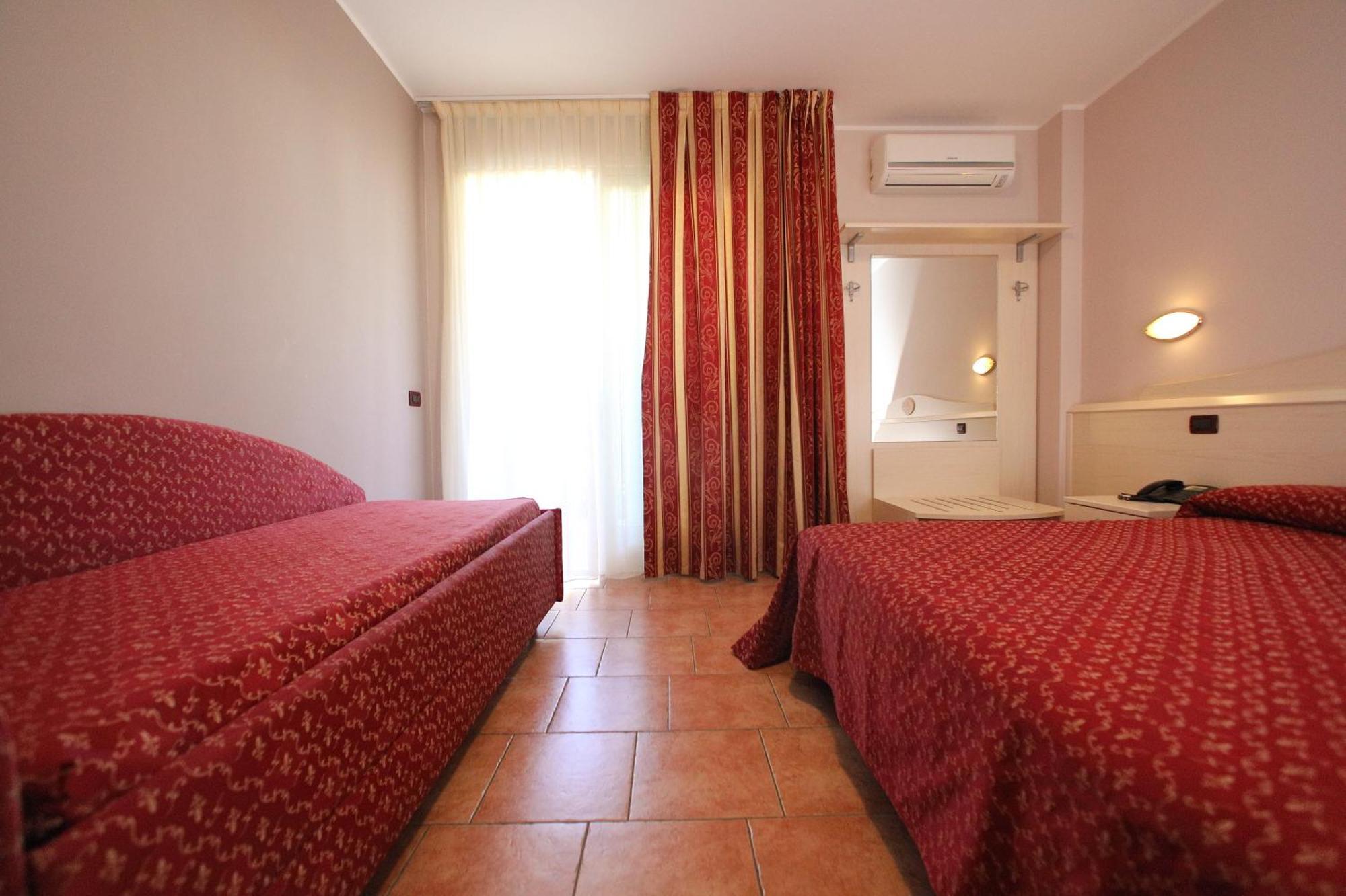 Hotel Campanello Castelnuovo del Garda Esterno foto