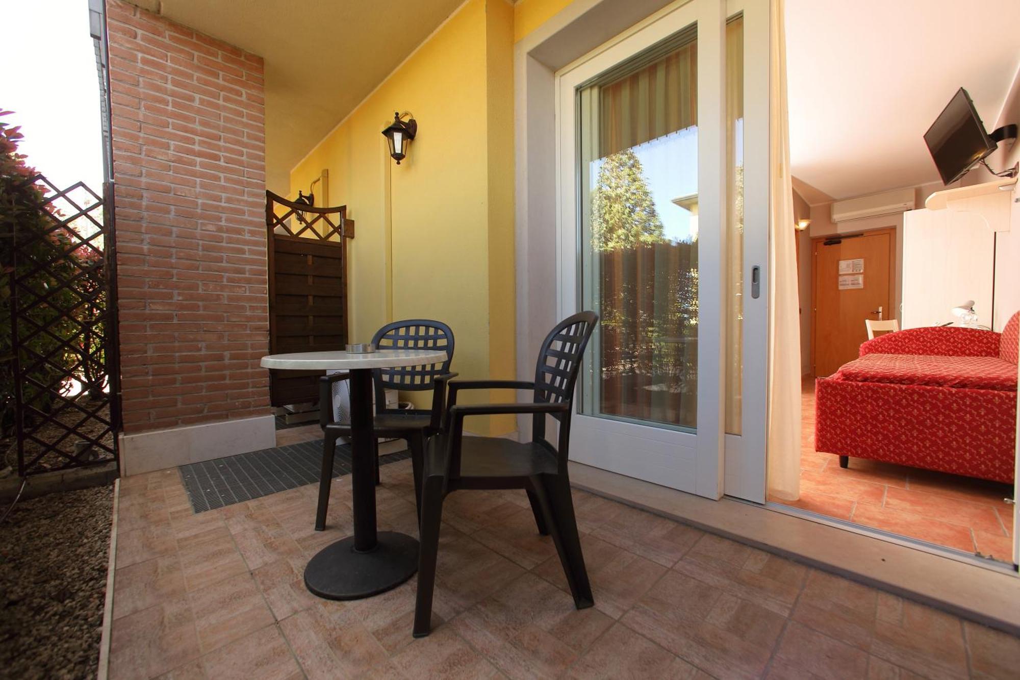 Hotel Campanello Castelnuovo del Garda Esterno foto