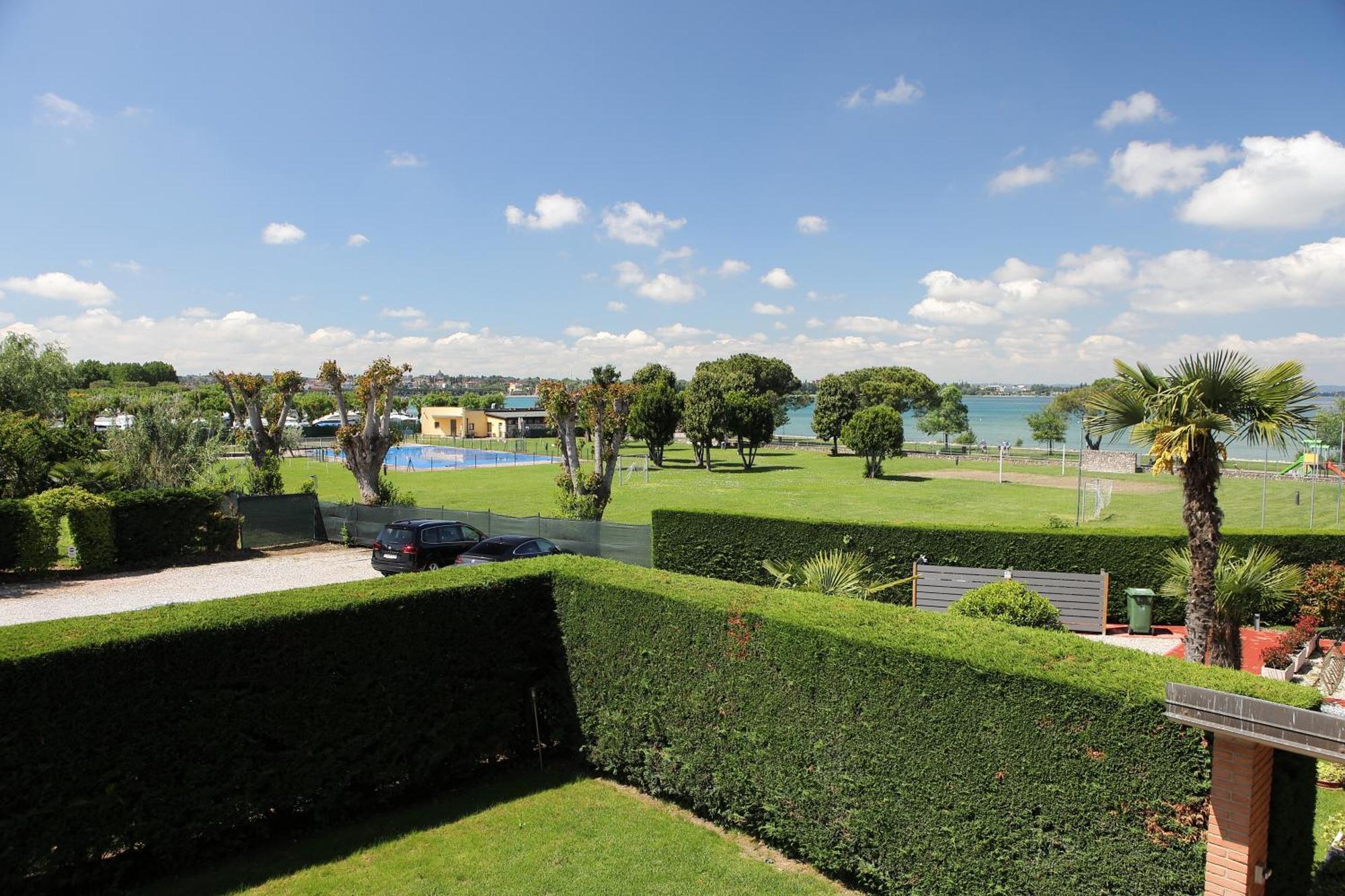 Hotel Campanello Castelnuovo del Garda Esterno foto